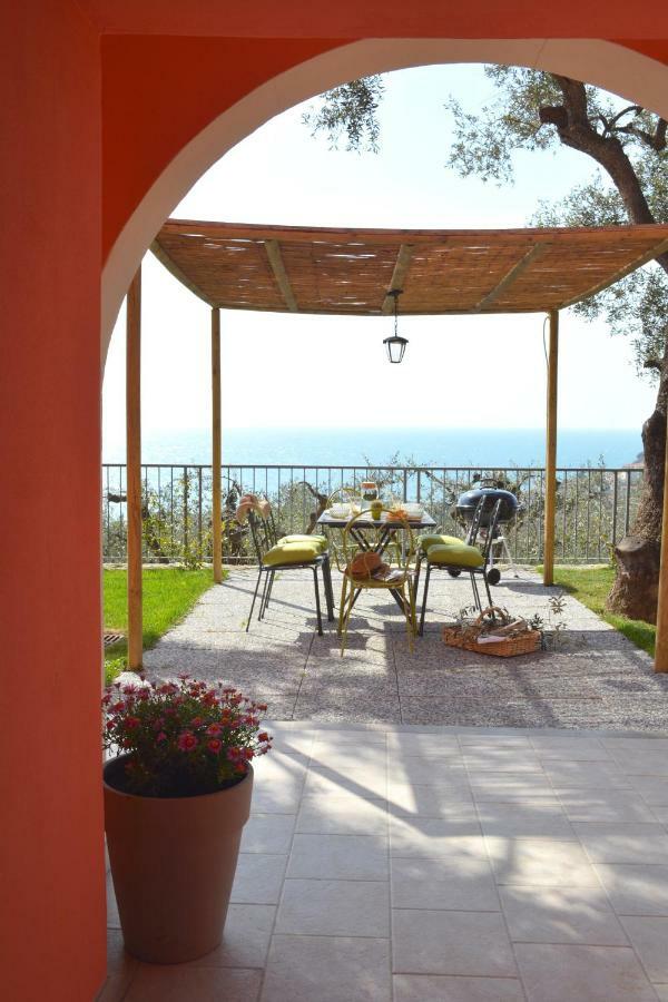 La Torretta Villa Империа Екстериор снимка